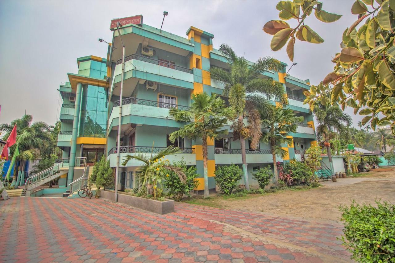 Hotel Nandanik Palace Fālākāta Bagian luar foto