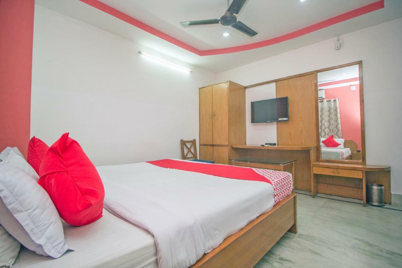Hotel Nandanik Palace Fālākāta Bagian luar foto
